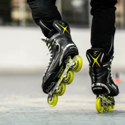 BAUER VAPOR X3.5 SENIOR INLINE ROLLER SKATES -HockeyPro Hub BAUER VAPOR X3.5 INLINE ROLLER SKATES LIFESTYLE 4