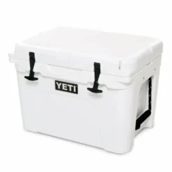 YETI TUNDRA 35 COOLER -HockeyPro Hub YETI TUNDRA 35 COOLER SIDE
